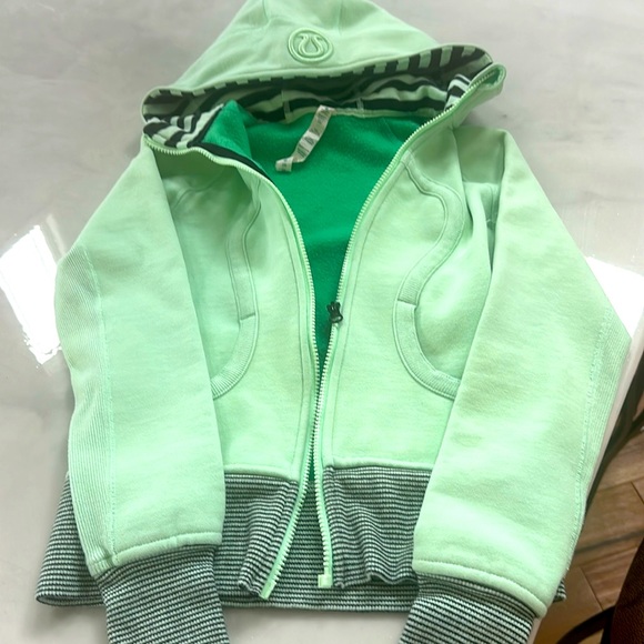 lululemon athletica Tops - Lululemon Athletica